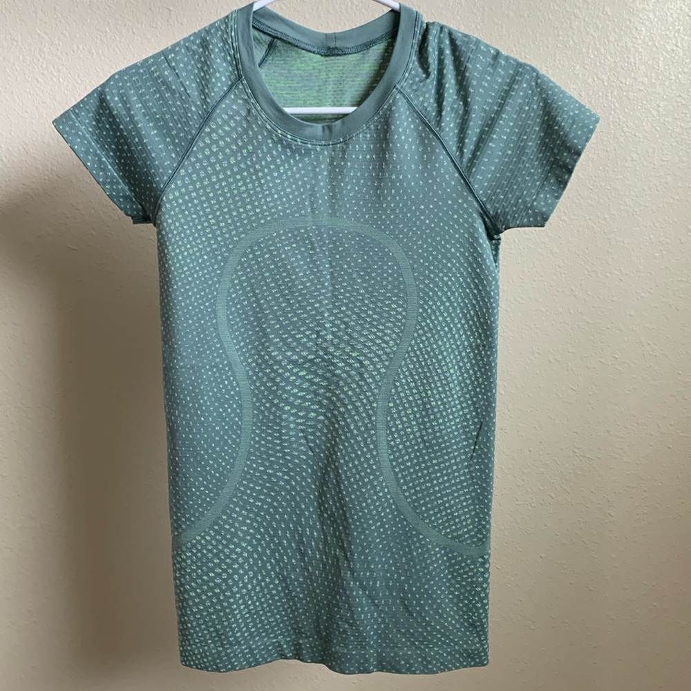 Lululemon short sleeve